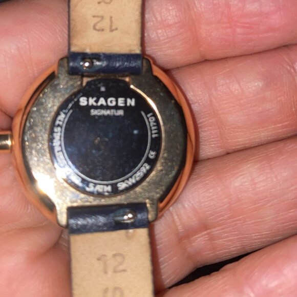 Signature Blue Leather Watch - Picture 7 of 9